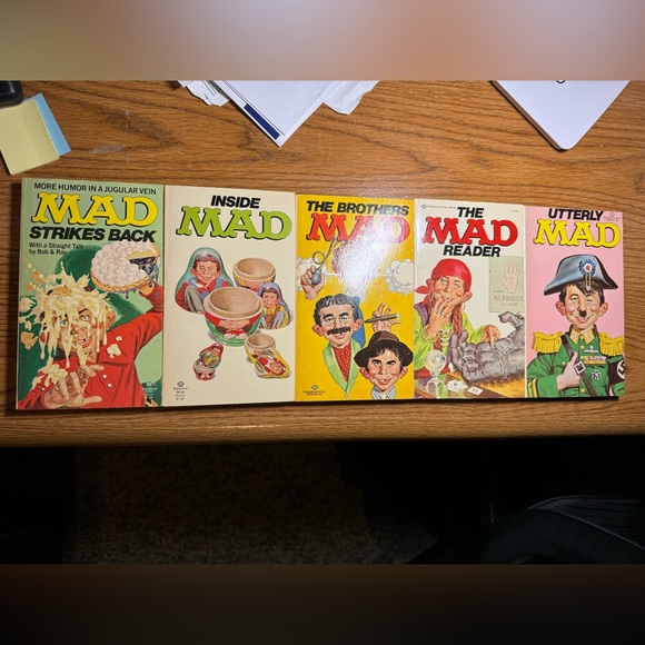 Classically MAD: Vintage 5 Paperback Box Set Books Gaines/Kurtzman 1978 - Picture 3 of 7